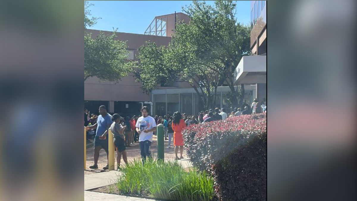 Fight outside Houston IRS office 