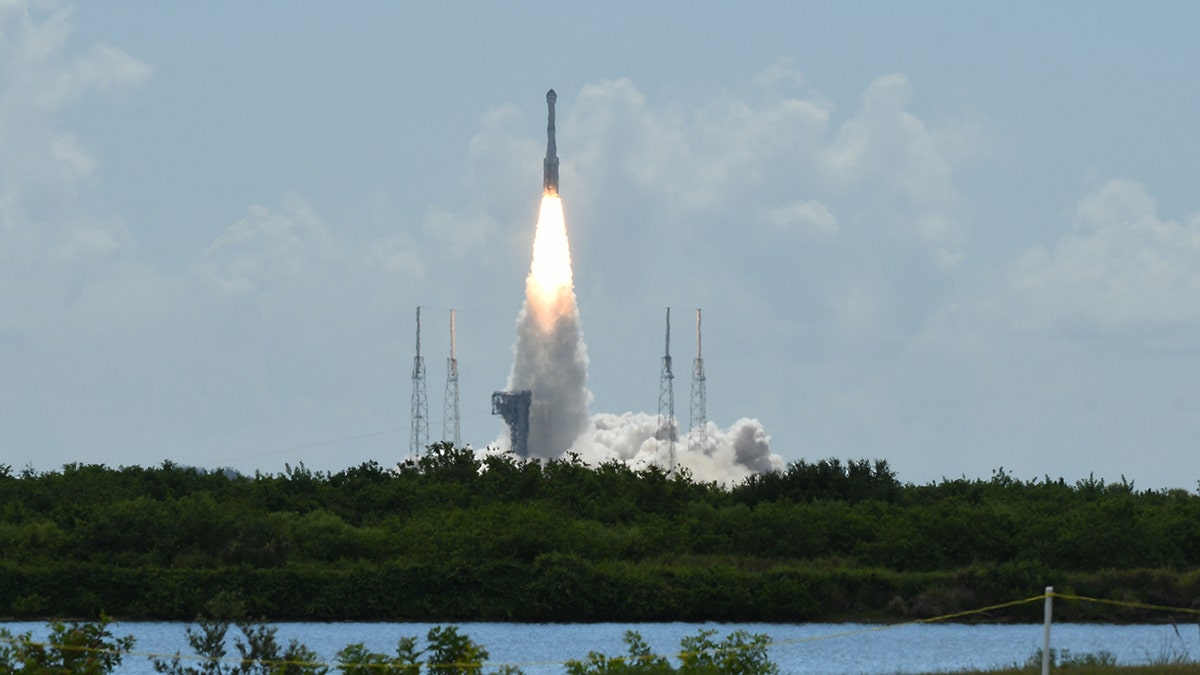 NASA's Boeing CST-100 Starliner Spacecraft launches first manned test flight