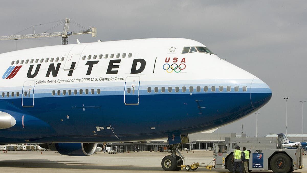 United Airlines airplane after landing