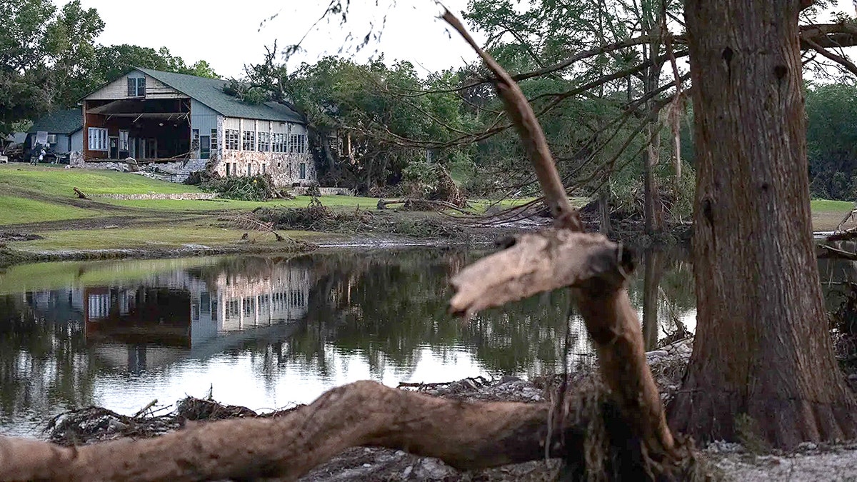 Photo showing devastation from the flood