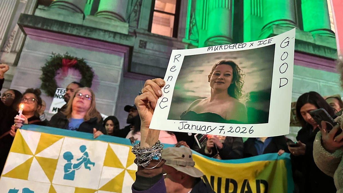 Renee Good vigil in Minneapolis