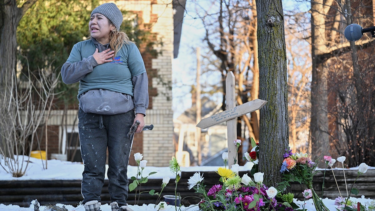 Vigil for ICE shooting victim Renee Nicole Good