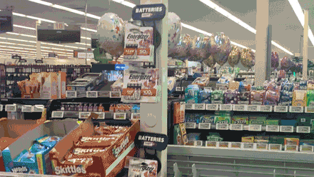 Viral video shows anti-ICE school walkout teens invading Kroger, hurling objects: 'Ought to be prosecuted'
