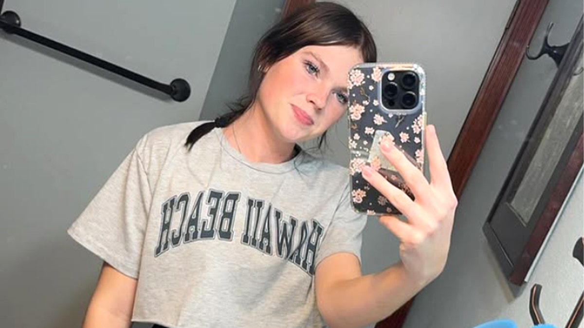 Anna Kepner smiling in a selfie