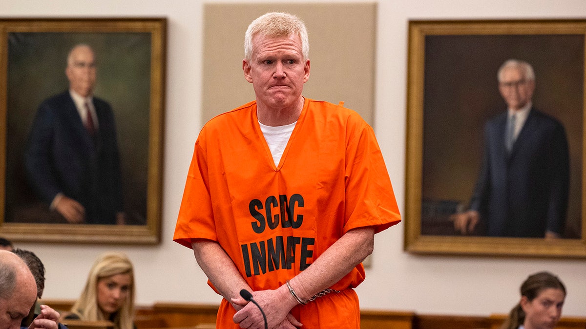 Alex Murdaugh reacting while addressing court at Beaufort County Courthouse