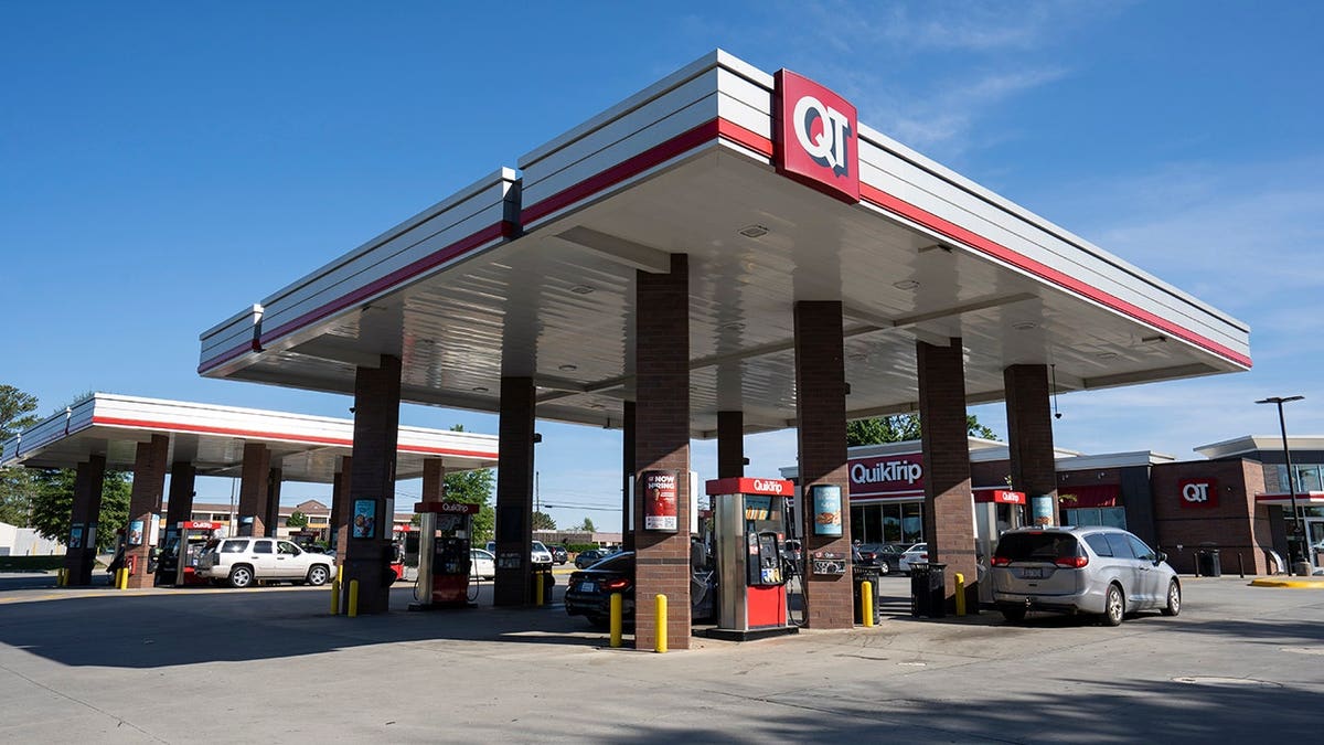 QuickTrip parking lot