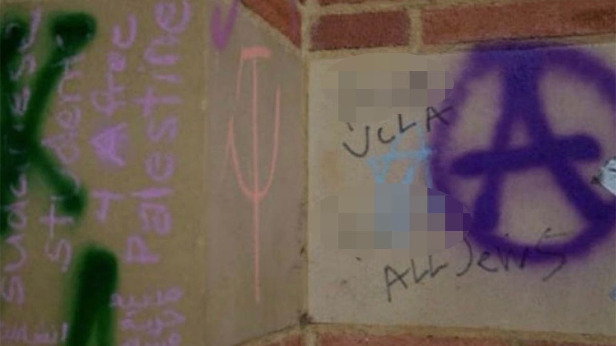 UCLA 2024 anti-semitic signs