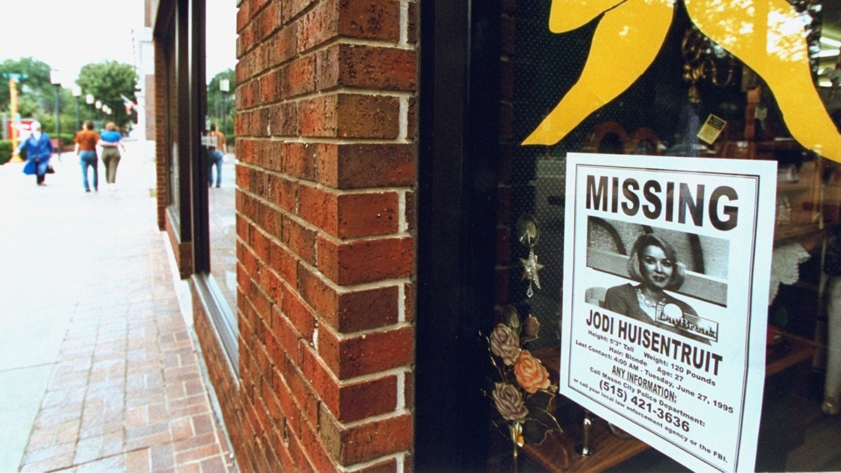 Flyers publicizing Jodi Huisentruit's disappearance displayed in Mason City, Iowa.