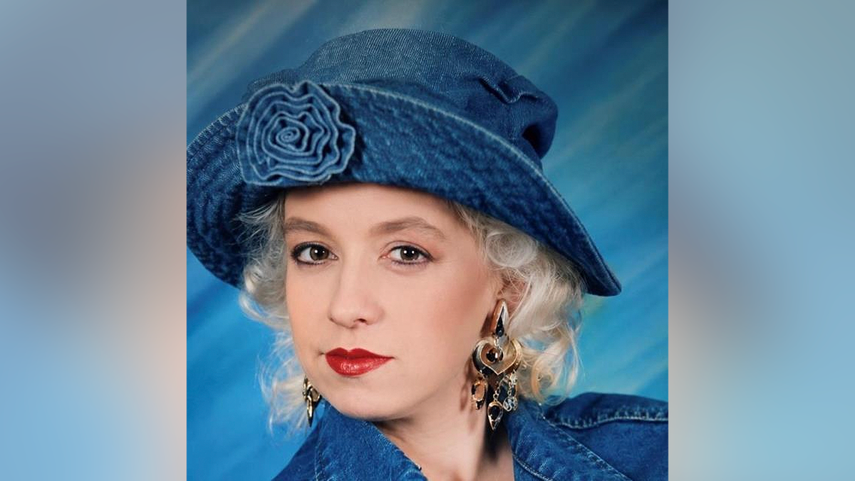 Portrait of Helen Marie Pullen Banks