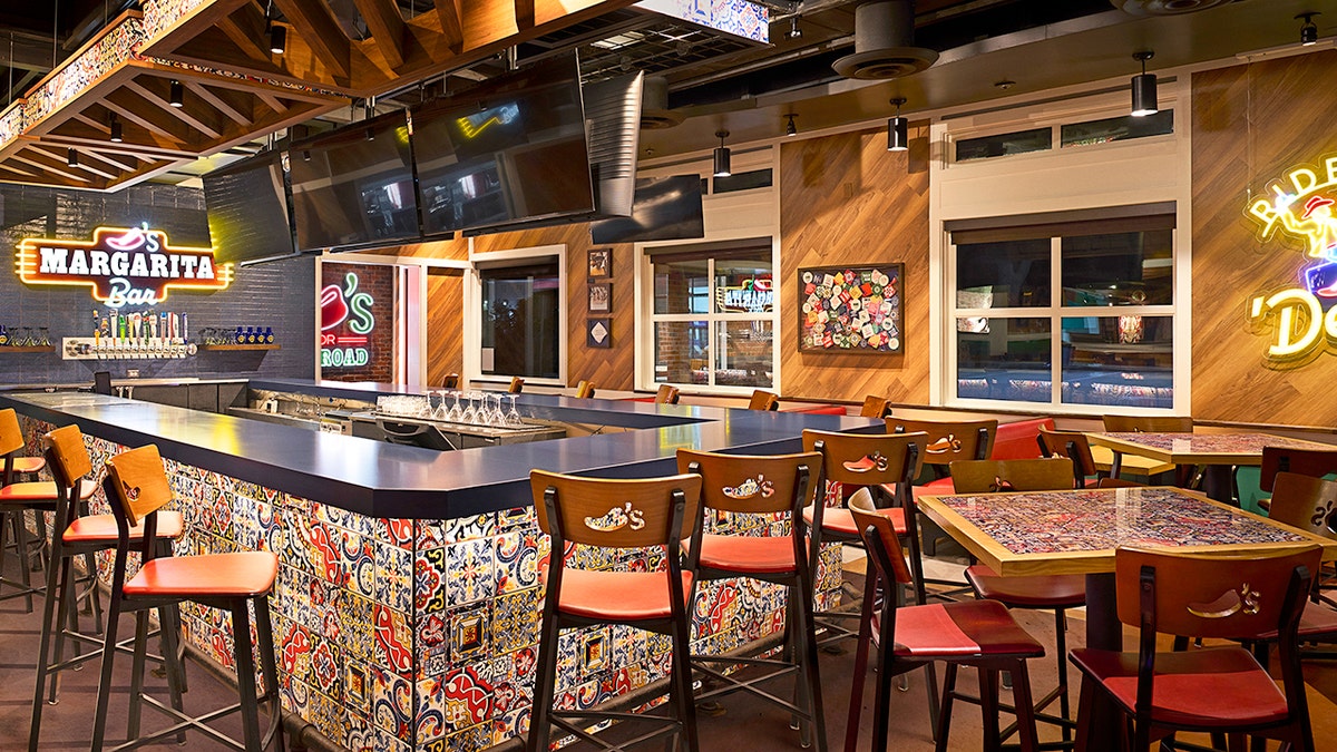 The interior of a redesigned Chili's showing the "Margarita Bar" sign.